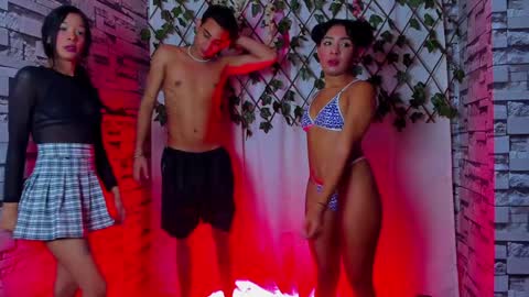 Snapshot of ny_blue chatting on February 1, 2:37 am Powerfull tree69 online show from February 1, 2:37 am