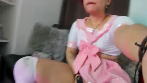 Nia online show from January 20, 6:42 am