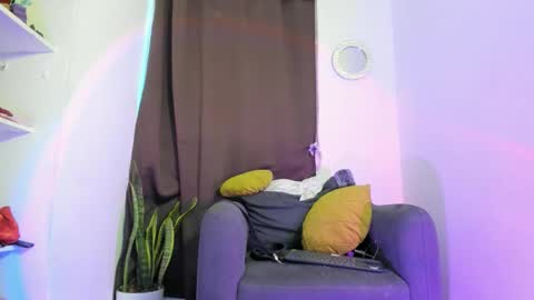 Snapshot of nyalgasai1 chatting on April 27, 11:03 pm Nia online show from April 27, 11:03 pm