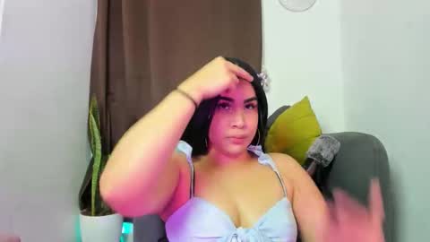Snapshot of nyalgasai1 chatting on May 15, 4:08 am Nia online show from May 15, 4:08 am