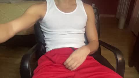 Snapshot of nyc2100 chatting on February 1, 5:39 am Your HOTBF online show from February 1, 5:39 am