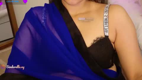 Snapshot of nylaahhh chatting on August 9, 3:08 am Nylaah online show from August 9, 3:08 am