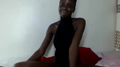 Snapshot of nylamoon1 chatting on June 23, 9:24 pm nylamoon1 online show from June 23, 9:24 pm