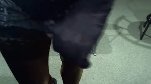 Snapshot of nylonslutbitch chatting on September 10, 10:43 pm nylonslutbitch online show from September 10, 10:43 pm