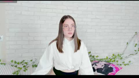 Kat online show from November 7, 9:31 am