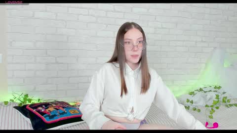 Kat online show from February 2, 7:12 pm