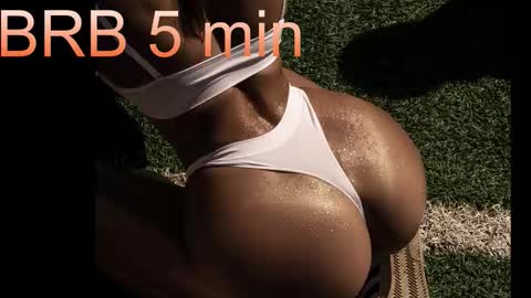 Snapshot of nymphobabee chatting on September 9, 8:03 am crystal 3 online show from September 9, 8:03 am