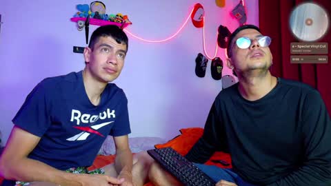 Snapshot of nymphobuddies chatting on January 10, 9:42 pm David and Steven Independents online show from January 10, 9:42 pm