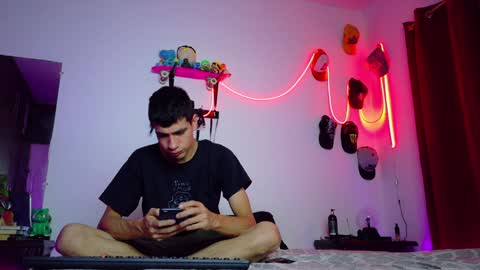 Snapshot of nymphobuddies chatting on January 23, 8:35 pm David and Steven Independents online show from January 23, 8:35 pm