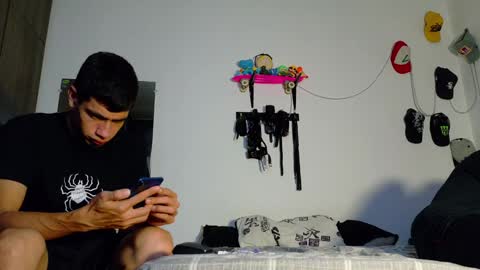 Snapshot of nymphobuddies chatting on January 25, 3:30 am David and Steven Independents online show from January 25, 3:30 am