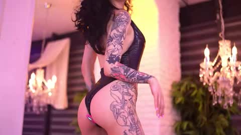 Snapshot of nyssasky chatting on February 2, 6:39 pm Nyssa online show from February 2, 6:39 pm