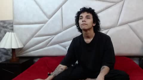 nyx_and_arian online show from April 14, 2:06 am