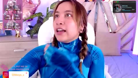 Alex   .    online show from September 25, 9:18 pm