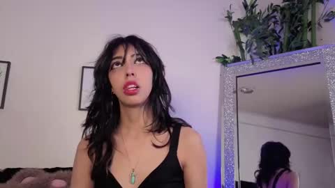   online show from September 26, 11:42 pm