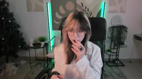 Snapshot of nyxcalderra chatting on May 9, 6:40 am Nyx online show from May 9, 6:40 am