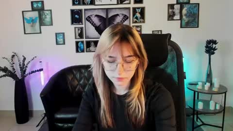 Snapshot of nyxcalderra chatting on May 21, 10:00 am Nyx online show from May 21, 10:00 am