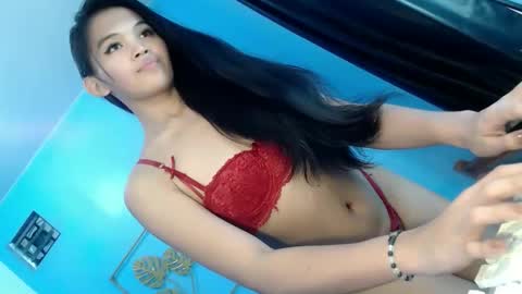 Snapshot of nyxie_fox69 chatting on May 6, 4:45 pm ITS ME NYXIEE online show from May 6, 4:45 pm