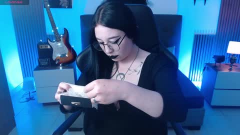 Nyx online show from April 7, 12:05 pm