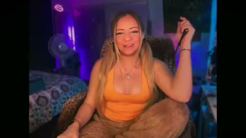 Snapshot of nyxxen chatting on February 7, 3:21 am nyxxen online show from February 7, 3:21 am