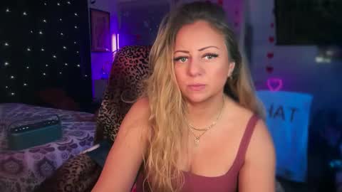 Snapshot of nyxxen chatting on February 16, 1:02 am nyxxen online show from February 16, 1:02 am