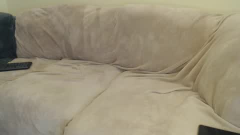 Snapshot of nzplaytime chatting on March 1, 8:23 am Stef Derek online show from March 1, 8:23 am