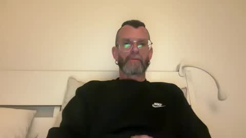 Jonathan Deep online show from November 25, 9:04 pm