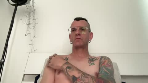 Jonathan Deep online show from June 17, 8:17 am