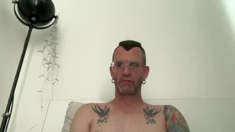 Jonathan Deep online show from June 26, 7:46 am