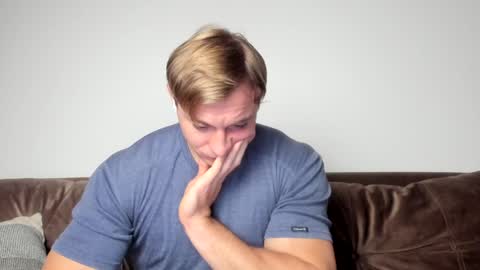 o_r_b_i_t online show from December 4, 12:14 pm