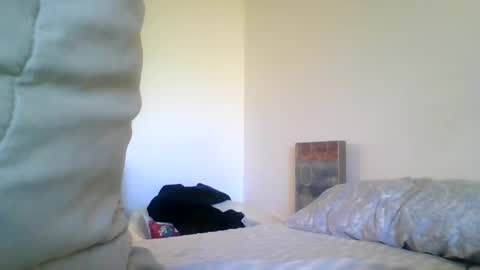 Snapshot of obi_bon chatting on March 6, 9:53 pm Obi online show from March 6, 9:53 pm