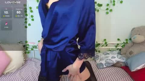 RevivMoons online show from April 15, 12:28 am