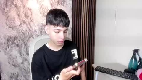 Snapshot of oblivion_deku chatting on May 10, 2:00 pm Deku online show from May 10, 2:00 pm