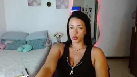 obsidian_love1 online show from June 22, 3:25 am