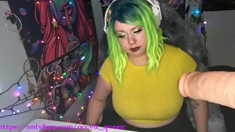 occvlt qveen online show from December 29, 2:17 am