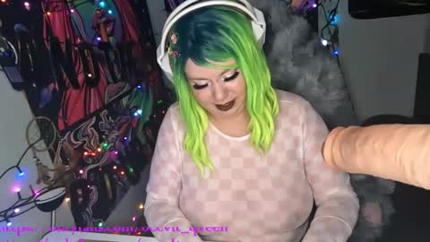 occvlt qveen online show from January 4, 12:59 am