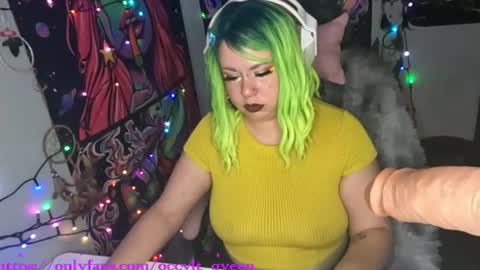 occvlt qveen online show from February 14, 12:30 am