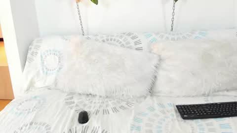 Snapshot of oceaan_lady chatting on December 1, 1:49 pm oceaan_lady online show from December 1, 1:49 pm