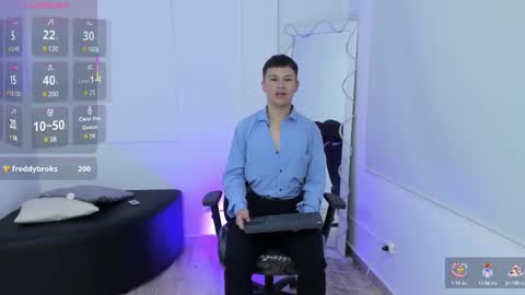 Snapshot of ocean_tay chatting on March 4, 2:21 pm ocean_tay online show from March 4, 2:21 pm