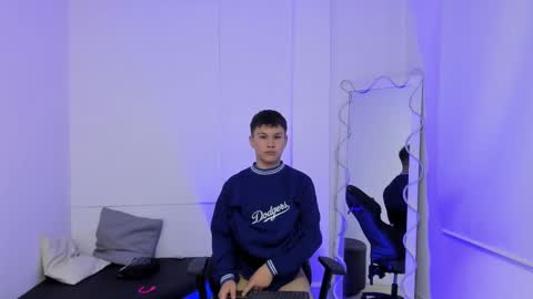 Snapshot of ocean_tay chatting on March 9, 12:00 am ocean_tay online show from March 9, 12:00 am