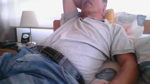 Snapshot of ocorrea chatting on January 4, 8:05 pm ocorrea online show from January 4, 8:05 pm