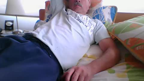 Snapshot of ocorrea chatting on February 2, 8:41 pm ocorrea online show from February 2, 8:41 pm