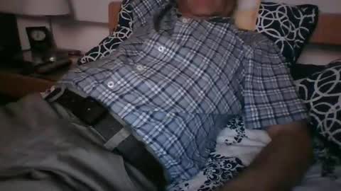 Snapshot of ocorrea chatting on October 7, 11:02 pm ocorrea online show from October 7, 11:02 pm