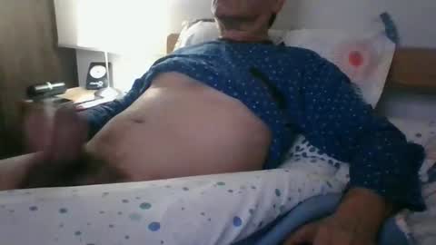 Snapshot of ocorrea chatting on November 19, 3:39 am ocorrea online show from November 19, 3:39 am