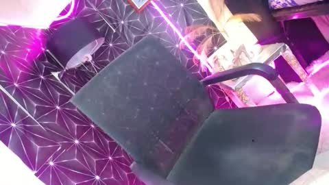 Kyla online show from March 8, 2:04 am