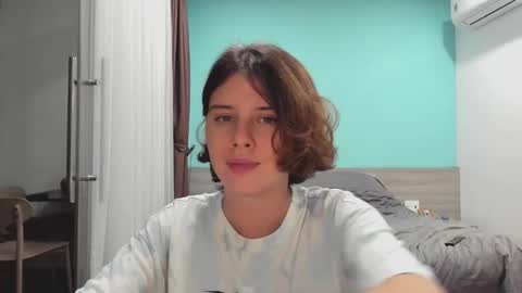 Evie online show from December 11, 11:41 am