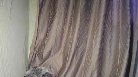 Evie online show from September 14, 3:11 pm