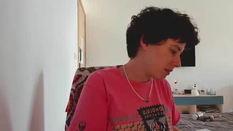 Evie online show from January 14, 9:04 am