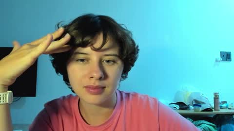 Evie online show from March 29, 4:29 pm