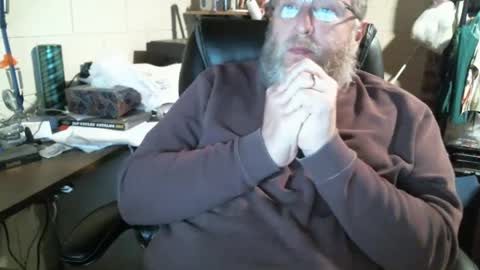 Snapshot of oddobsessions chatting on October 9, 12:52 am oddobsessions online show from October 9, 12:52 am