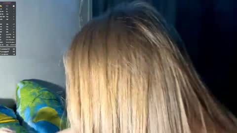 Snapshot of odelindafaro chatting on May 31, 6:09 pm Lili online show from May 31, 6:09 pm